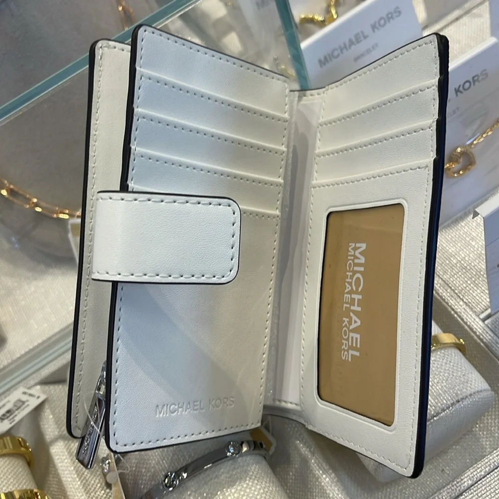 Michael Kors Jet Set Travel Md Printed Signature Logo Bi-Fold Wallet Optic White